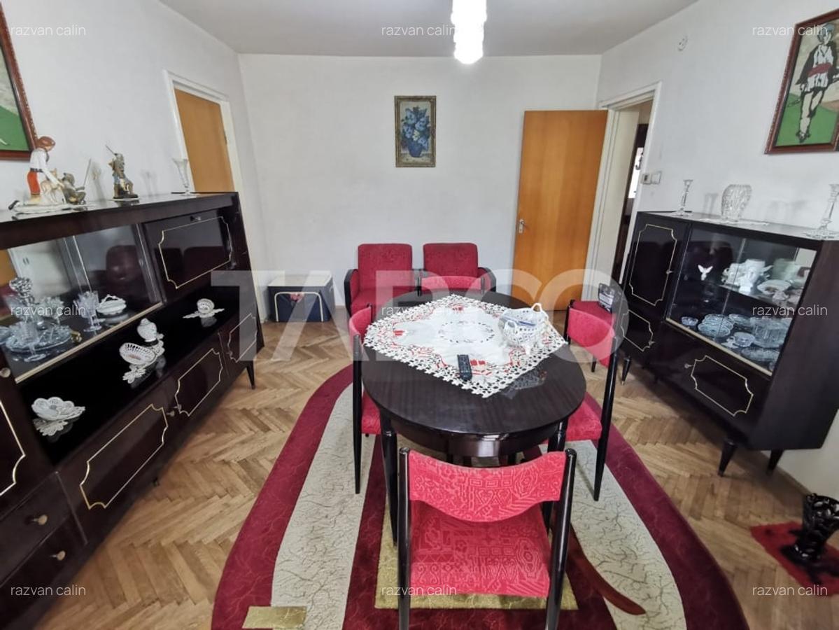 Apartament cu 3 camere la etajul 2 in zona Mihai Viteazul - 1