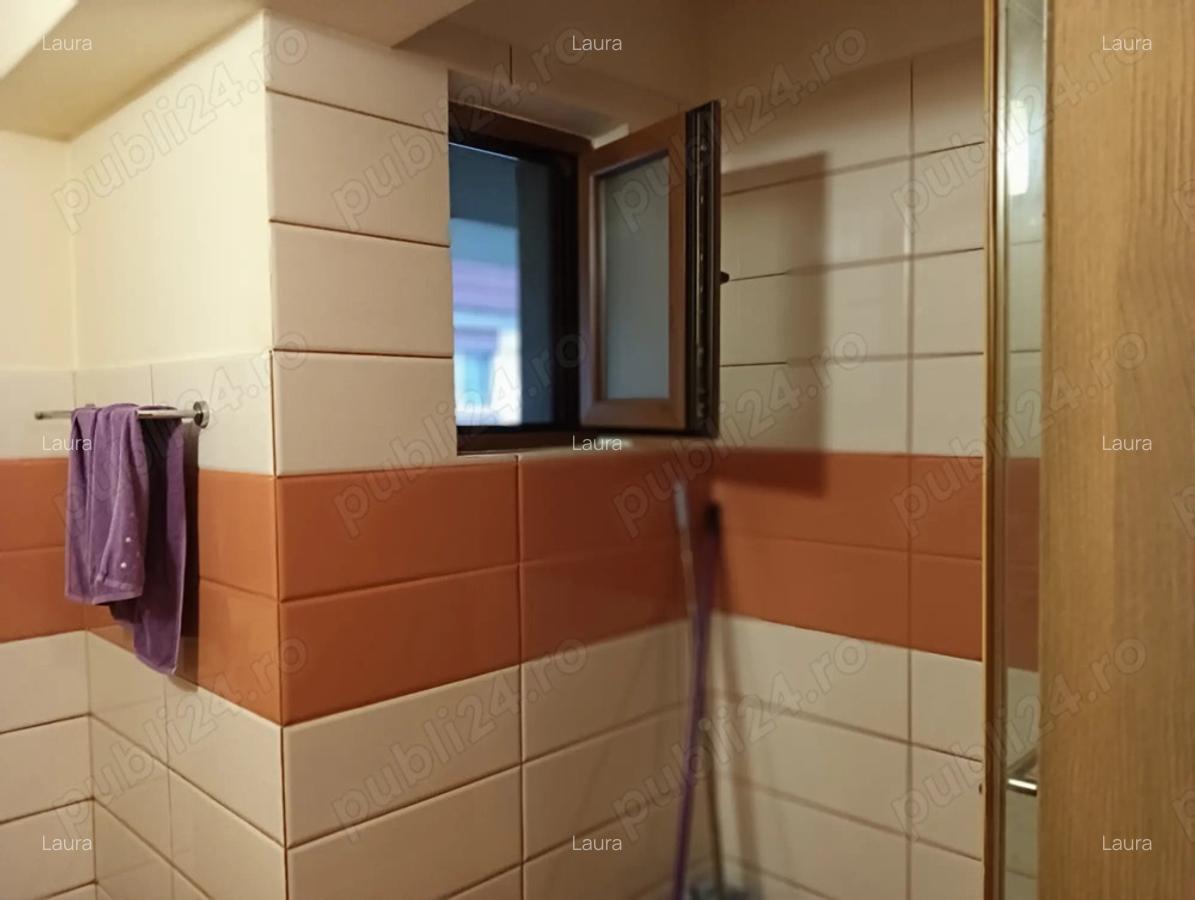 De vanzare apartament 2 camere zona Vivo - 1 De vanzare apartament 2 camere zona Vivo - 1