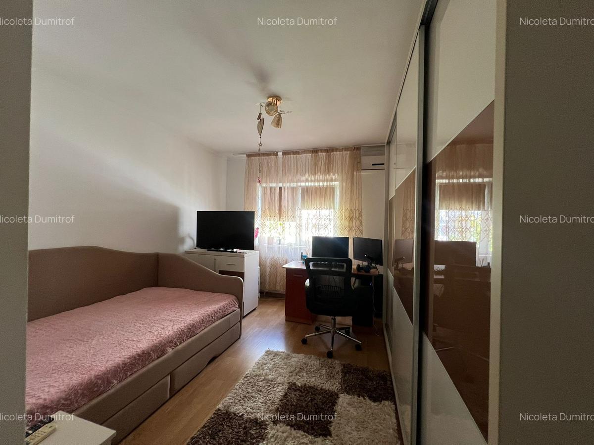 Apartament 49mp, la mansarda - cu pod !  Zona Tomis 3, Str. Zmeurei ,58.500 € - 6