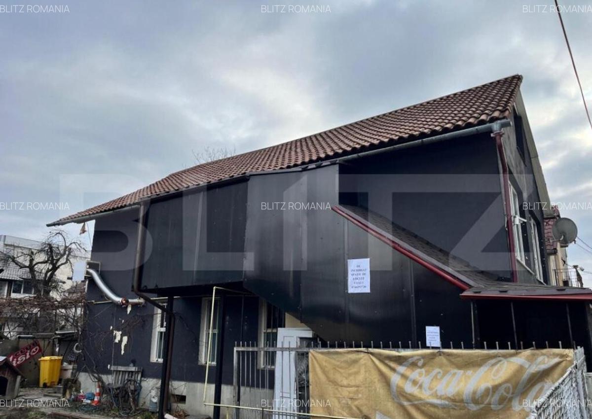 Casa de vanzare, cu 3 camere, 300 mp, cu potential de invest - 4