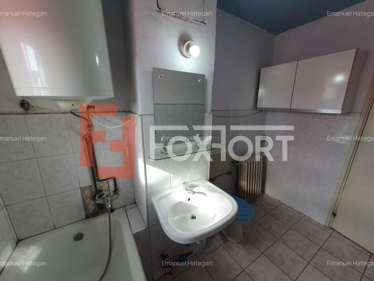 Apartament cu 3 camere decomandat în Dâmbovița - 11