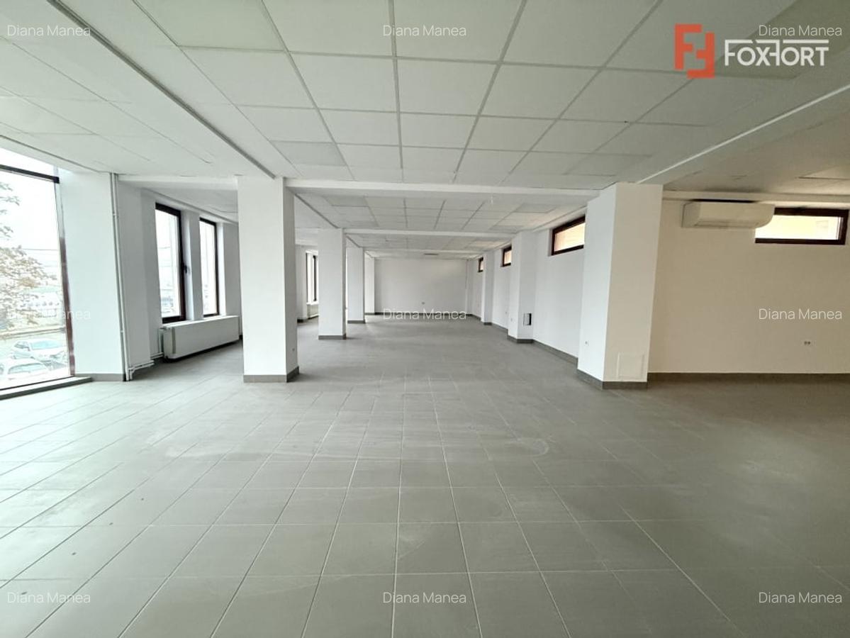 Cladire comerciala cu regim de inaltime P+2 E+M, suprafata 550 mp de inchiriat - 2