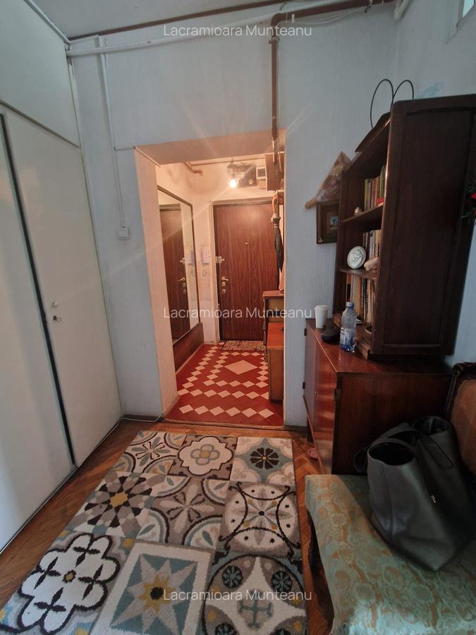 Romana-Victoriei-Str Povernei - 9