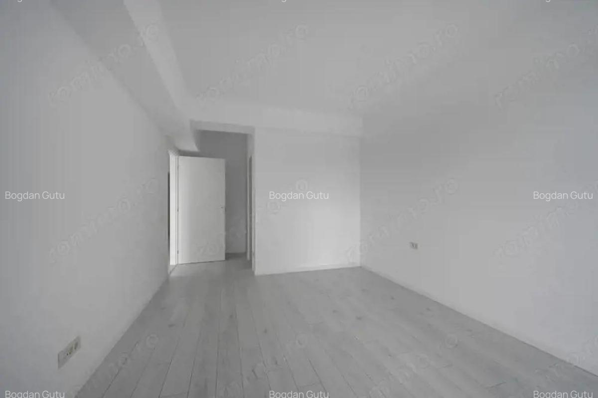 APARTAMENT CU TERASA GENEROASA SI VEDERE UNICA CATRE LAC - 9
