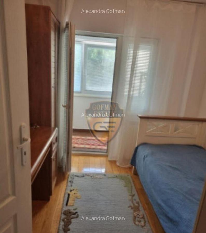 Apartament 4 camere, etaj 2/4, zona Delfinariu - 7