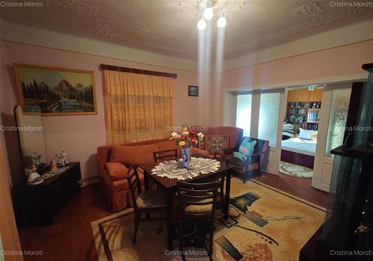 Casă cu 4 camere în Central - 4