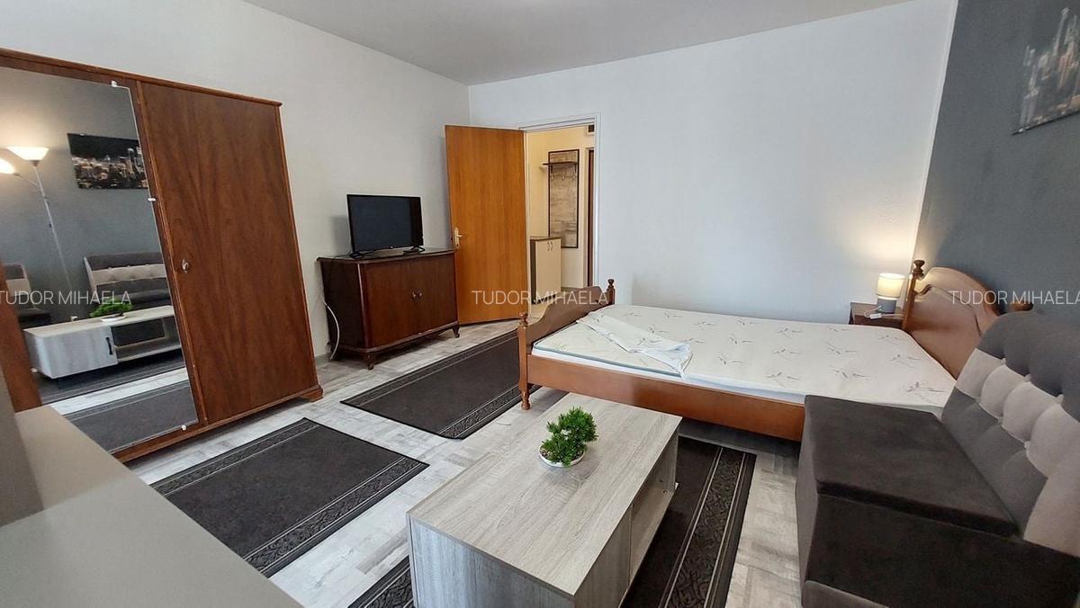 Titan chiar langa metrou Titan, prima inchiriere dupa renovare. - 9