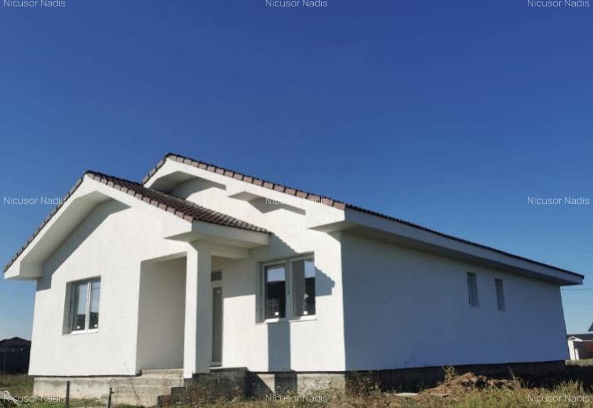 Casă nouă de vânzare - 1