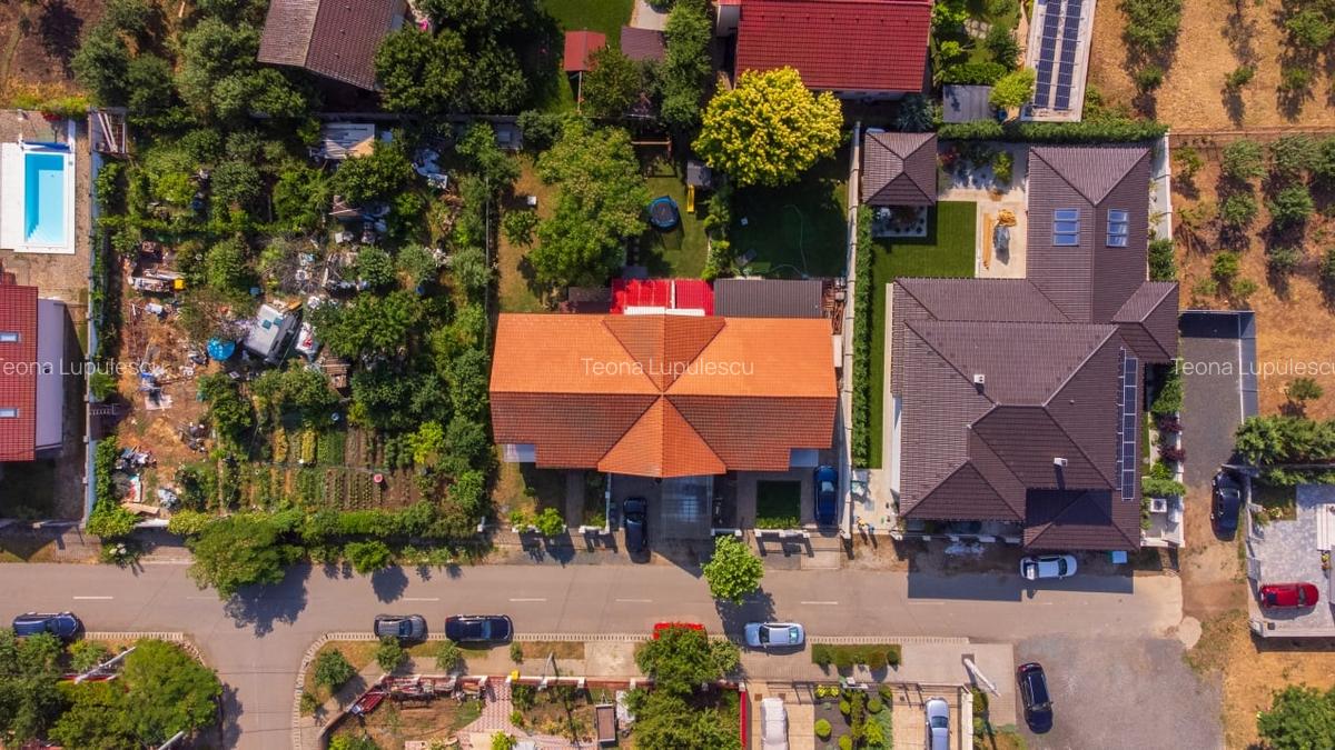 Casă cu 4 camere în Dumbrăvița - 12