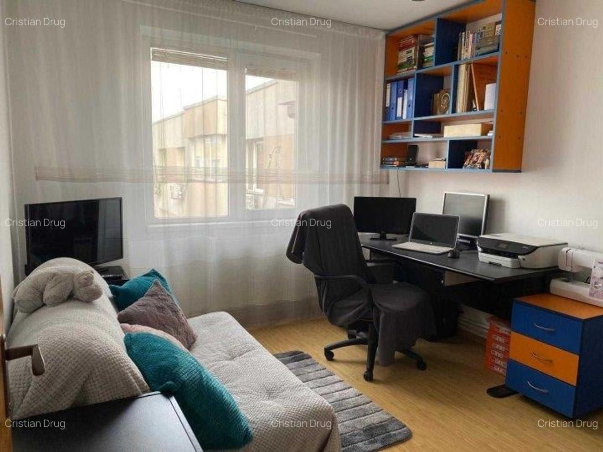 Apartament 3 camere Dristor - 2