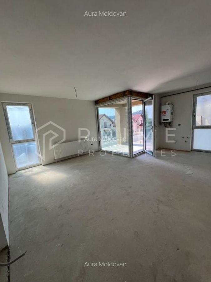 Apartament cu 3 camere de vânzare, semifinisat, în bloc nou, Unirii - 1