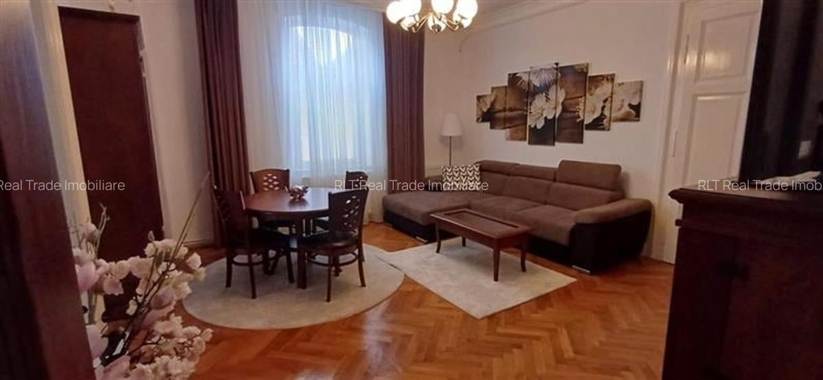 Apartament cu 3 camere circular, mobilat în Centrul Istoric - 1