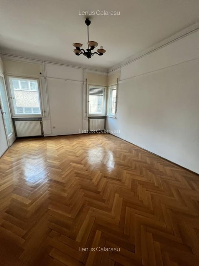 Vanzare 4 camere in vila Piata Izvorul Rece - 11