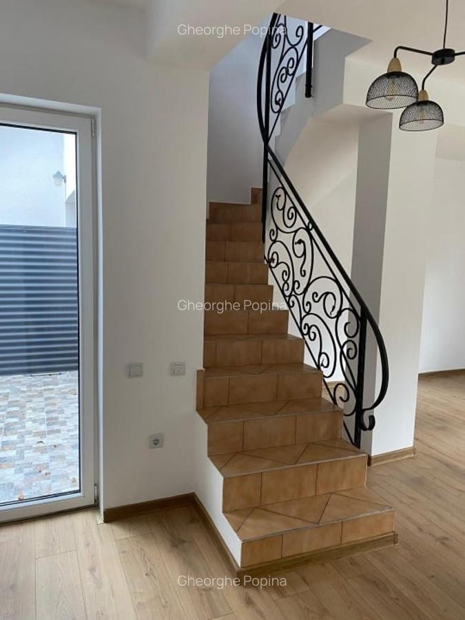 Casa insiruita cartier Green Valley - 6