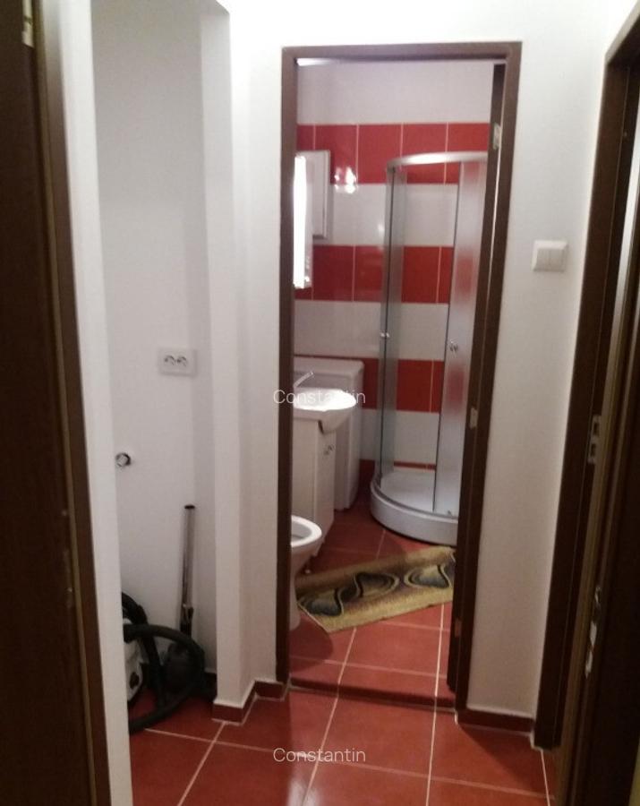 Camera de inchiriat/apartament cu 3 camere Grivitei - 2