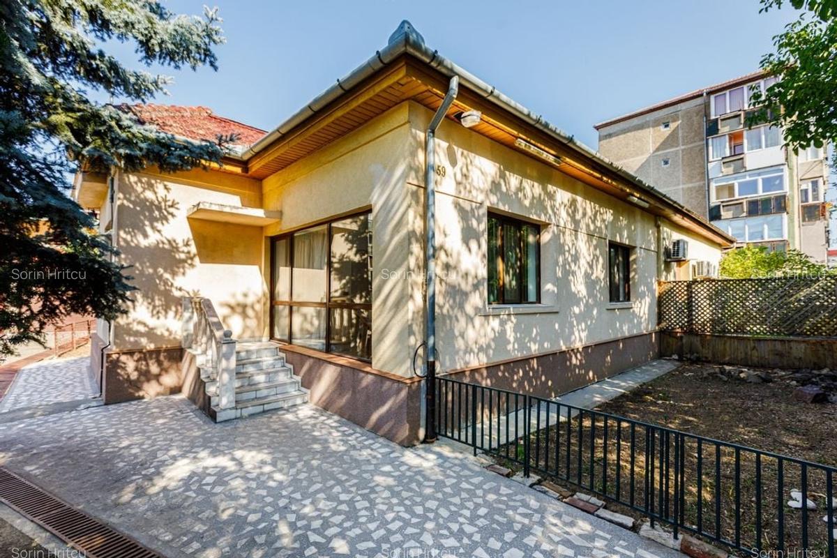 Casă cu etaj de vânzare zona Lipovei - locuință sau spațiu pentru afaceri - 36