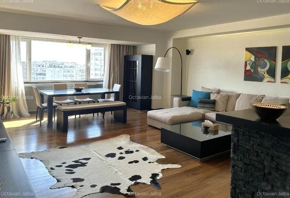 Apartament de 3 camere, 2 bai, centrala proprie, loc de parcare, Unirii - 1