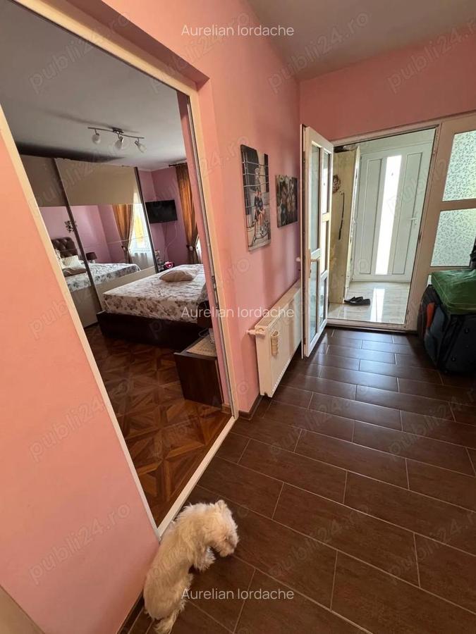 85.000 Euro casa+teren (in concesiune) 698mp in com Branistea, - 5