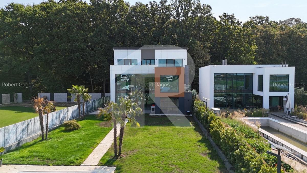 Pe Malul Snagovului, Unde Luxul Devine Cotidian - 3