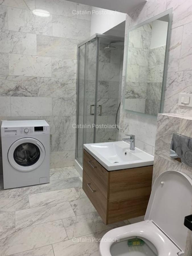 Se inchiriaza: apartament modern cu 3 camere la Royal Town, Copou - 12