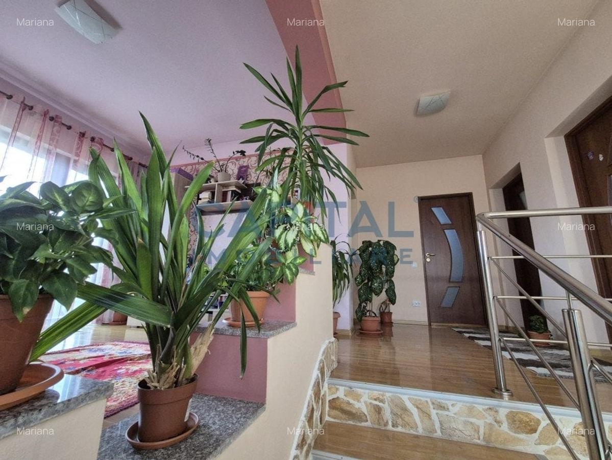 Casa la cheie cu garaj, D+P+E, 200 mpu, 1 400 mpt, central Dezmir - 16