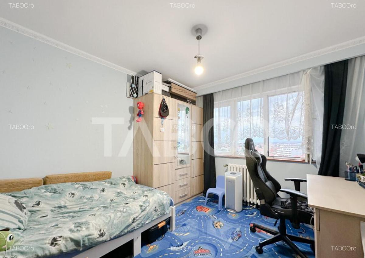 Apartament 3 camere decomandate si balcon zona Vasile Aaron - 6