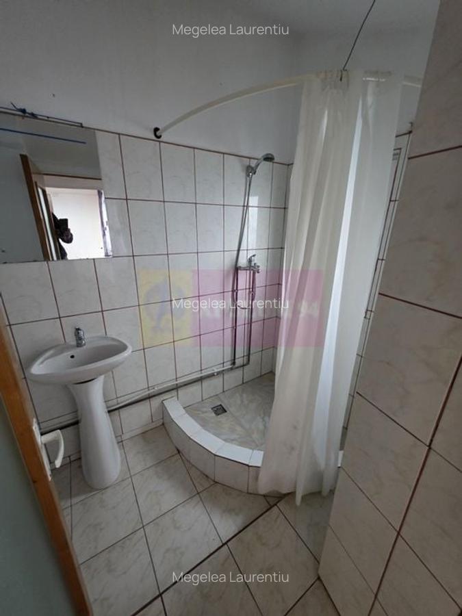Casa de vanzare cu 3 camere in Campina - 24