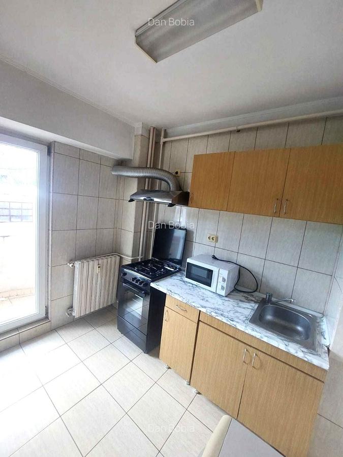 Garsoniera decomandata Bd uniiri- Mall vitan DB1027 - 3