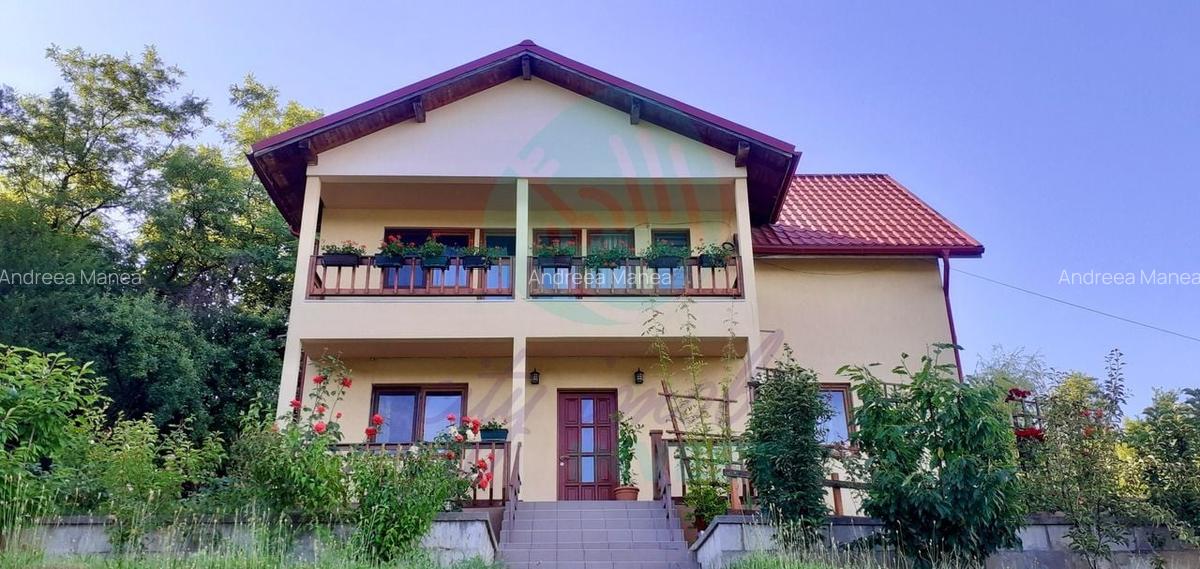 Oază de liniște și confort la poalele pădurii - Casa ta de vis! - 2