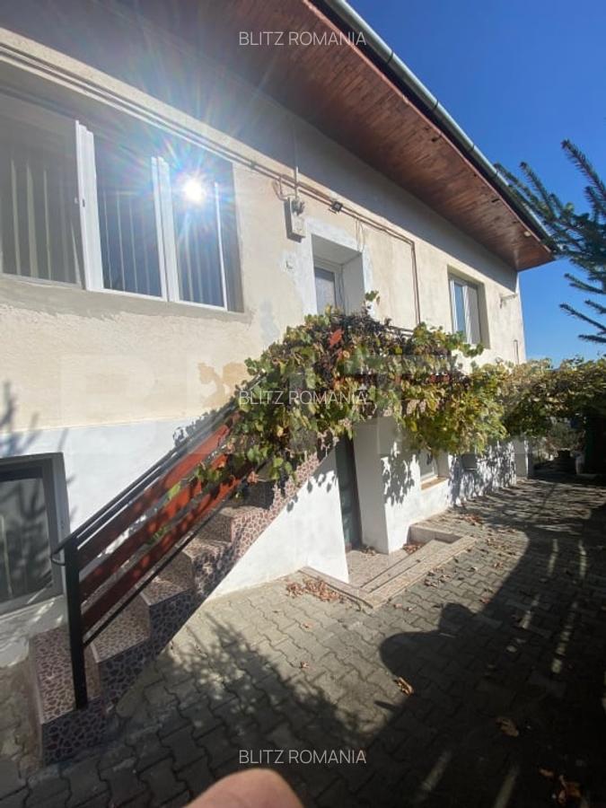 Apartament 3 camere cu curte, in centru Blaj - 1