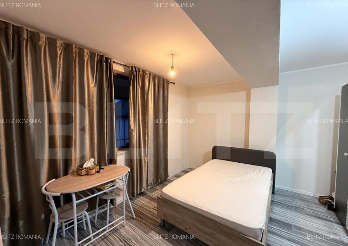 Casa P + E 281 mp utili, teren 1.025 mp, zona Ford - 12