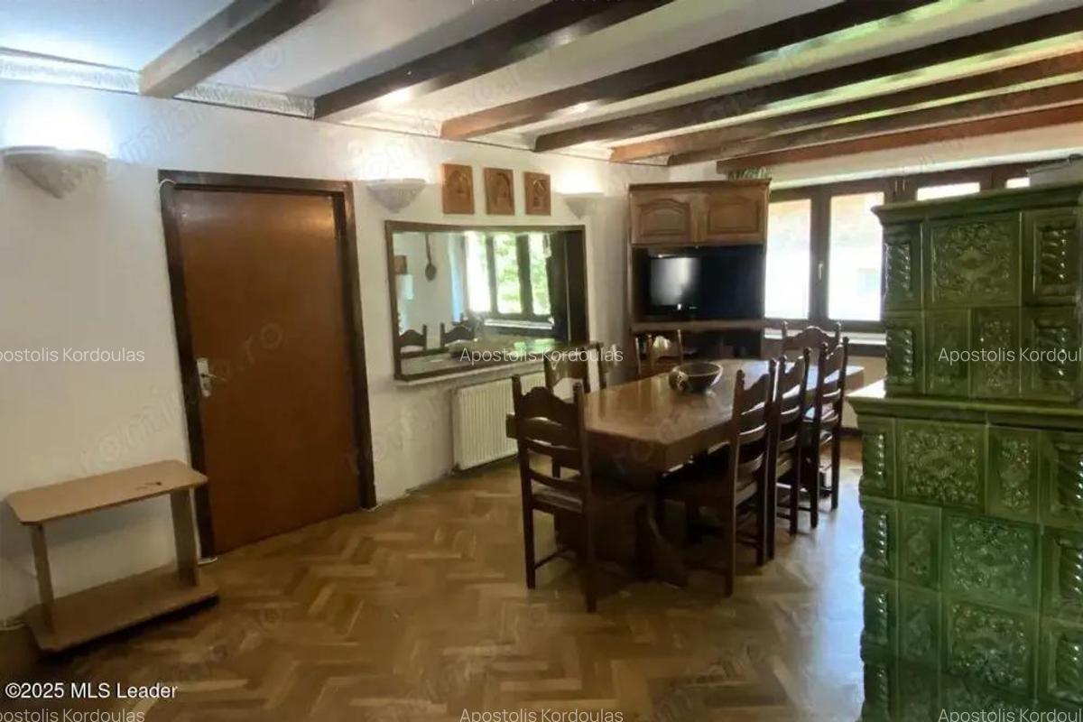 Bran - Casa pe strada Valea Portii. 223 mp, 4 dormitoare - 20