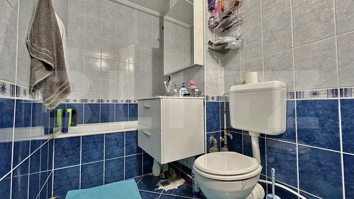 Apartament 3 camere,  etaj intermediar cu lift, parcare, zona Rogerius - 6