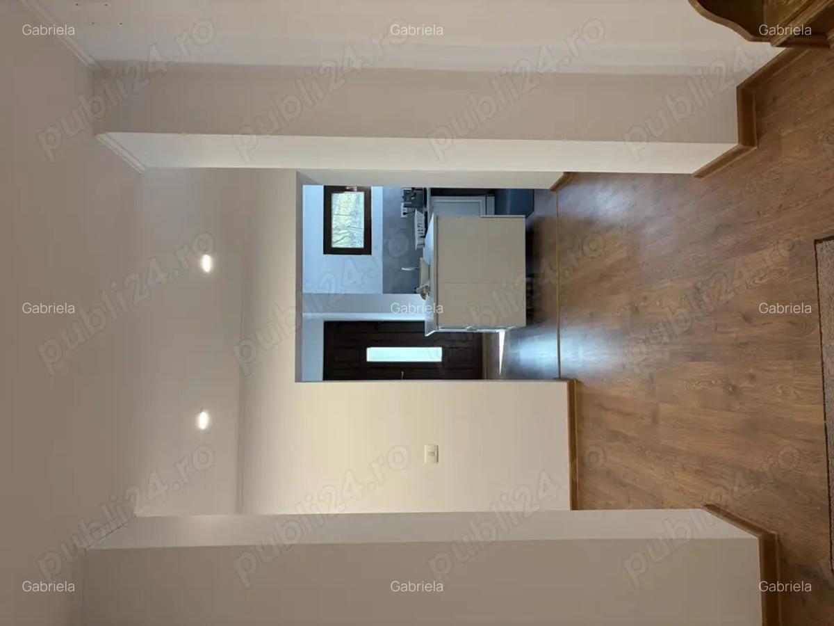 PRET REDUS: Sinaia apartament cu 3 camere, curte, terasa, langa centru - 5