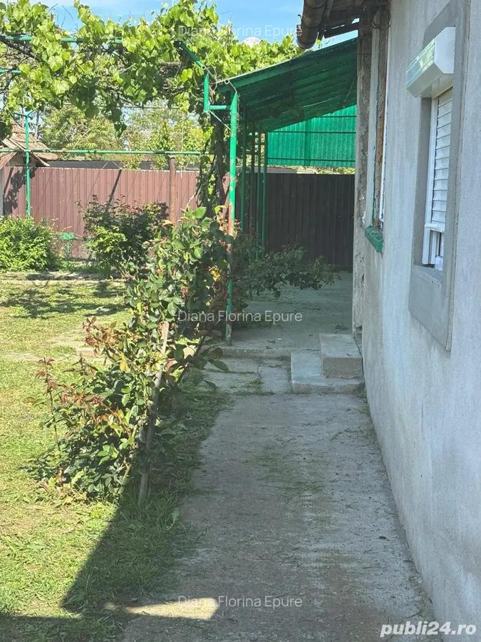 Vand doua case + un loc - 4