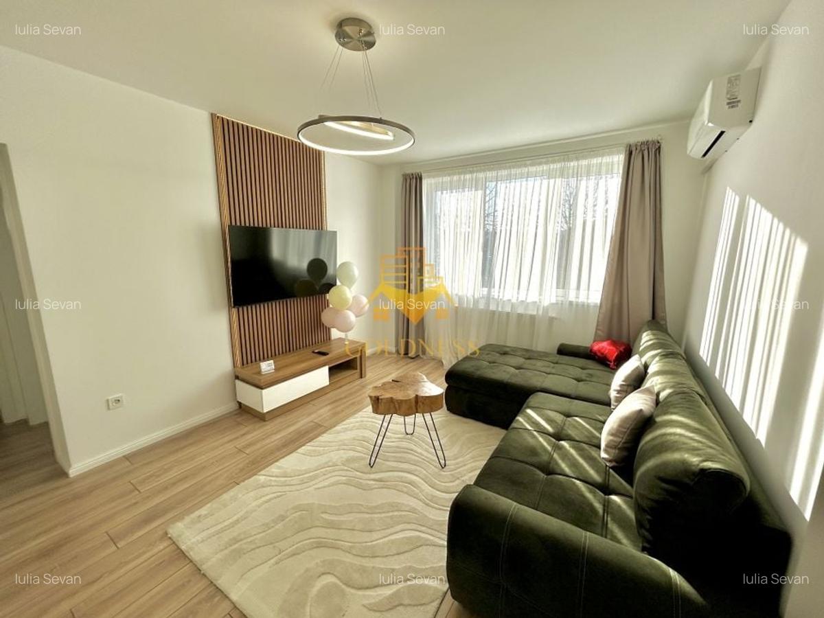 2 camere semidecomandate, Prima Inchiriere, Hotel Royal Gheorgheni - 4