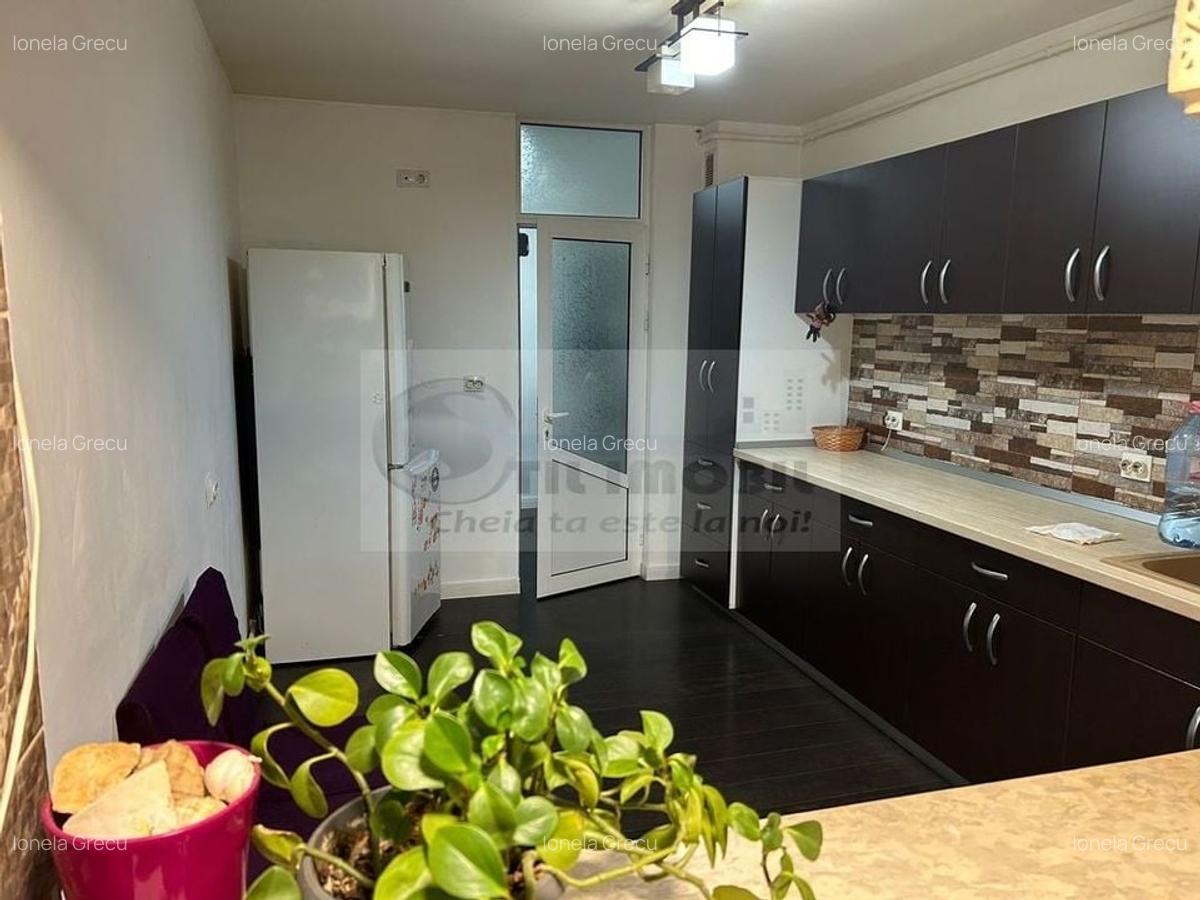 Apartament 3 Camere Decomandat – CUG - 430 EURO - 1