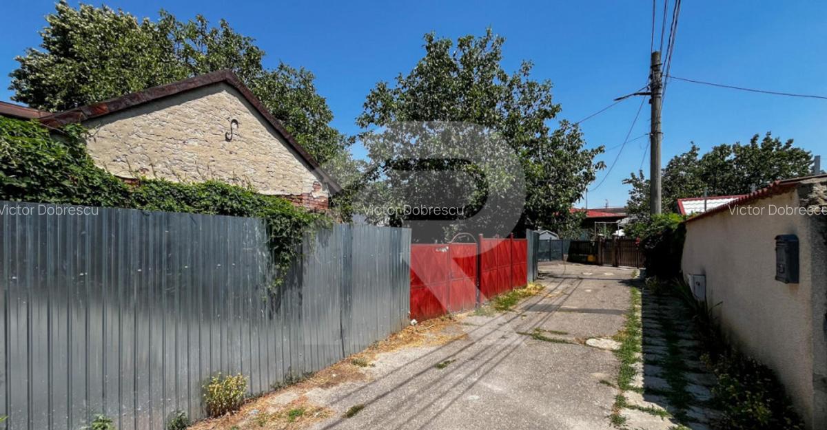 DE VANZARE CASA + TEREN in Dobroestiul (Vechi) - 2