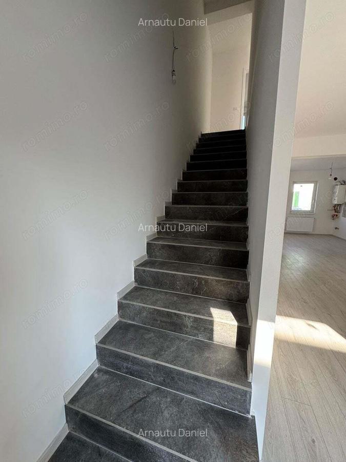 Casa Insiruita Mosnita Noua, toate utilitatile langa Lidl 1 - 2