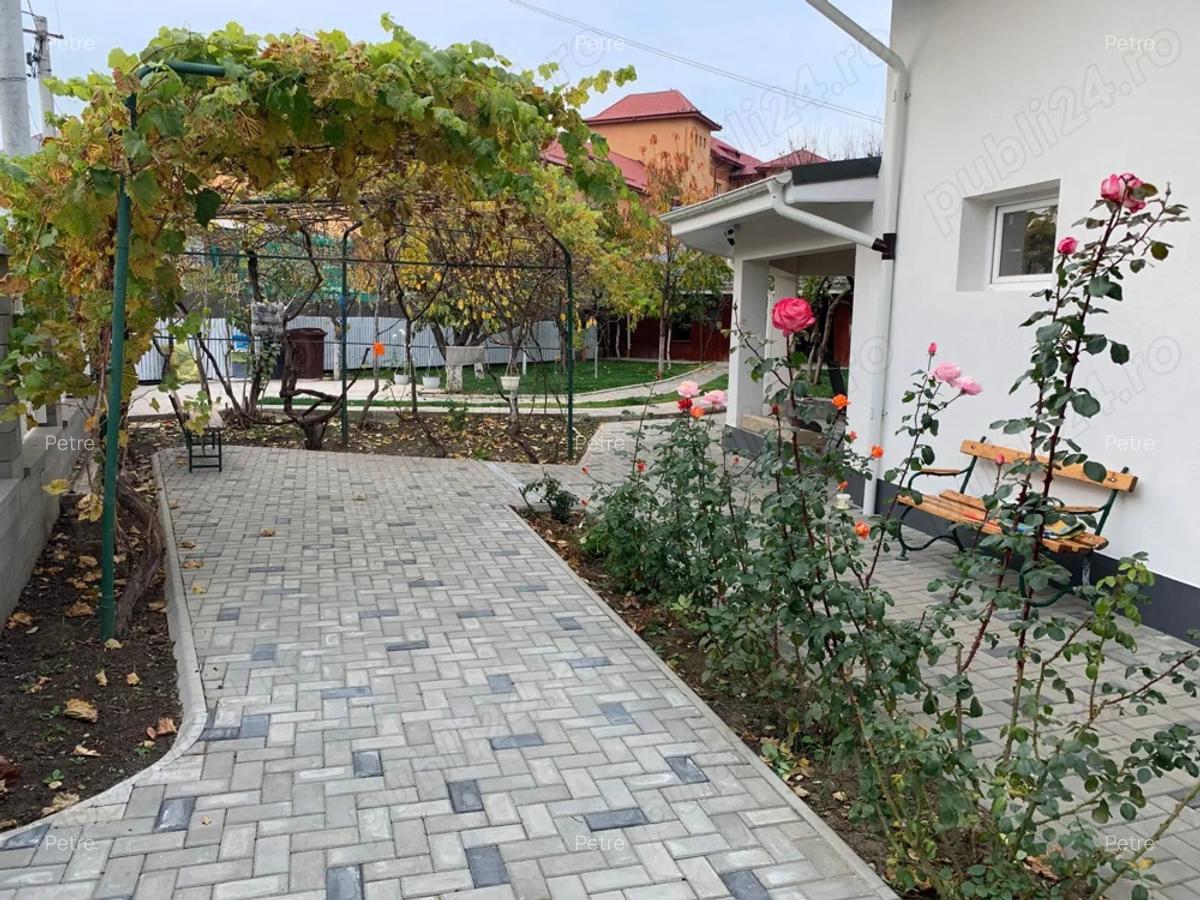 Vand casa 4 camere din caramida zona centrala - 2