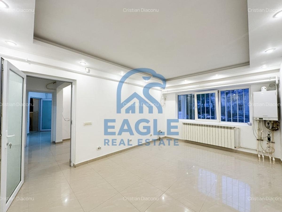 Tomis 3 - 3 Camere 2 Bai Renovat complet cu 2 Intrari Ideal Cabinet - 8