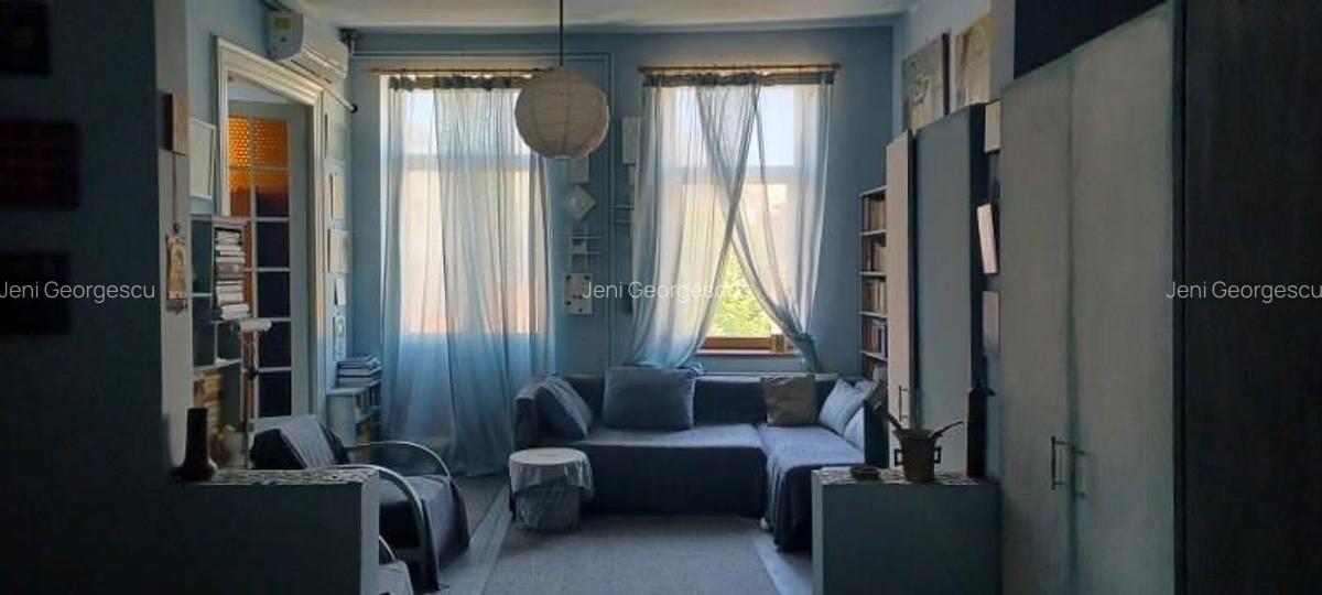 Stefan cel Mare, 3 camere et.1/P+1+M,Mansarda in proprietate,  intr-o viluta cu - 6