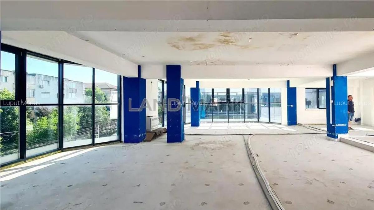 Spatii birouri servicii 250 - 700 mp, zona Girocului - 6