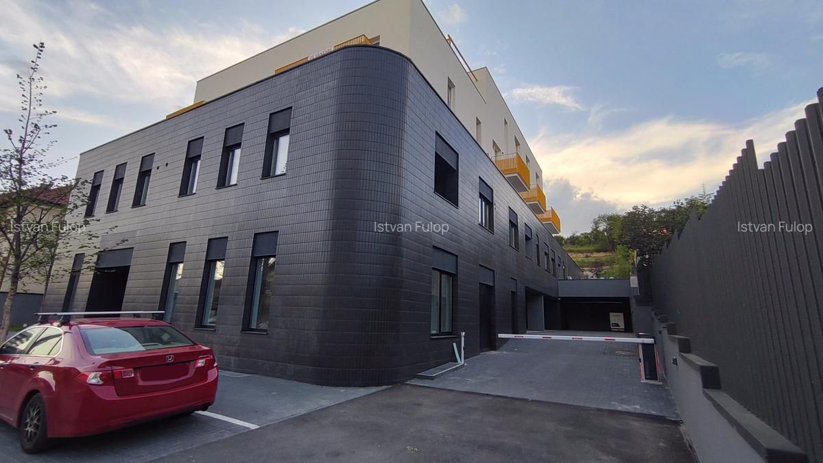 Inchiriez apartament 2 camere, garaj, terasa - 16