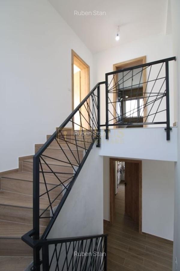 Casa zona Lunei, 5 camere + 3 bai, centrala proprie, prima inchiriere - 21
