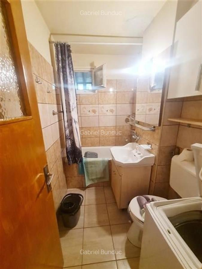 Apartament cu 3 camere semidecomandat în Astra - 6