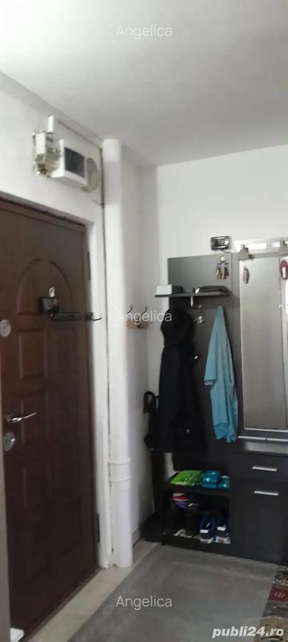 Vand apartament 2 camere,decomandat circular,et.6 10,Iasi,Piata Voievozilor - 2