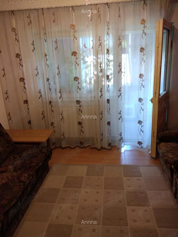 Proprietar, vand apartament 3 camere, decomandat - 2