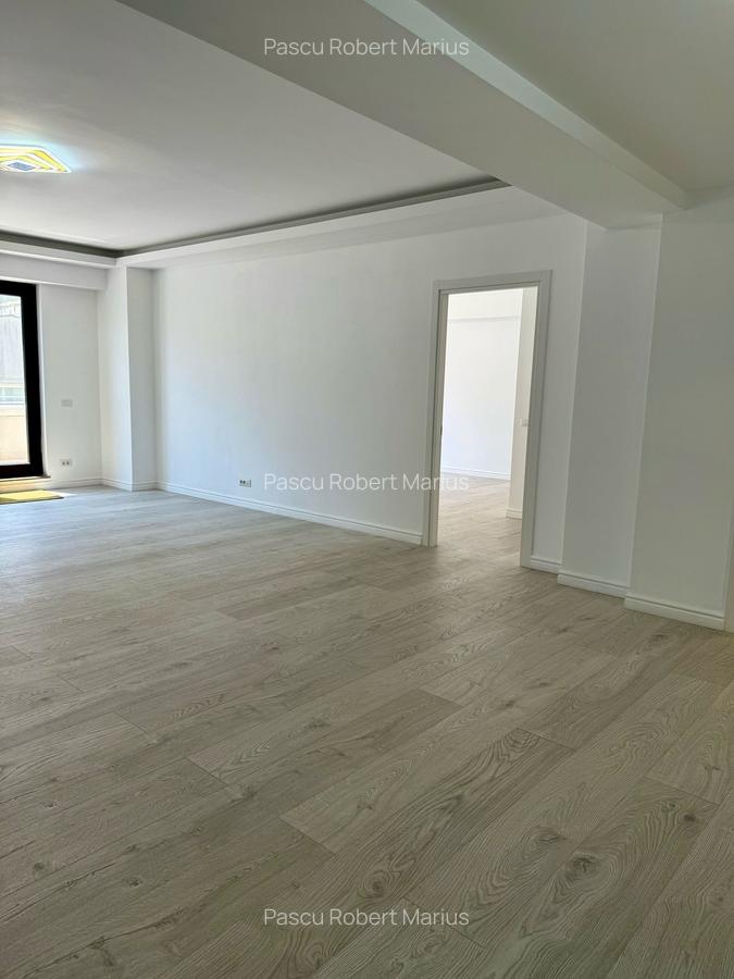 Apartament cu 3 camere decomandat în Dorobanți - 11