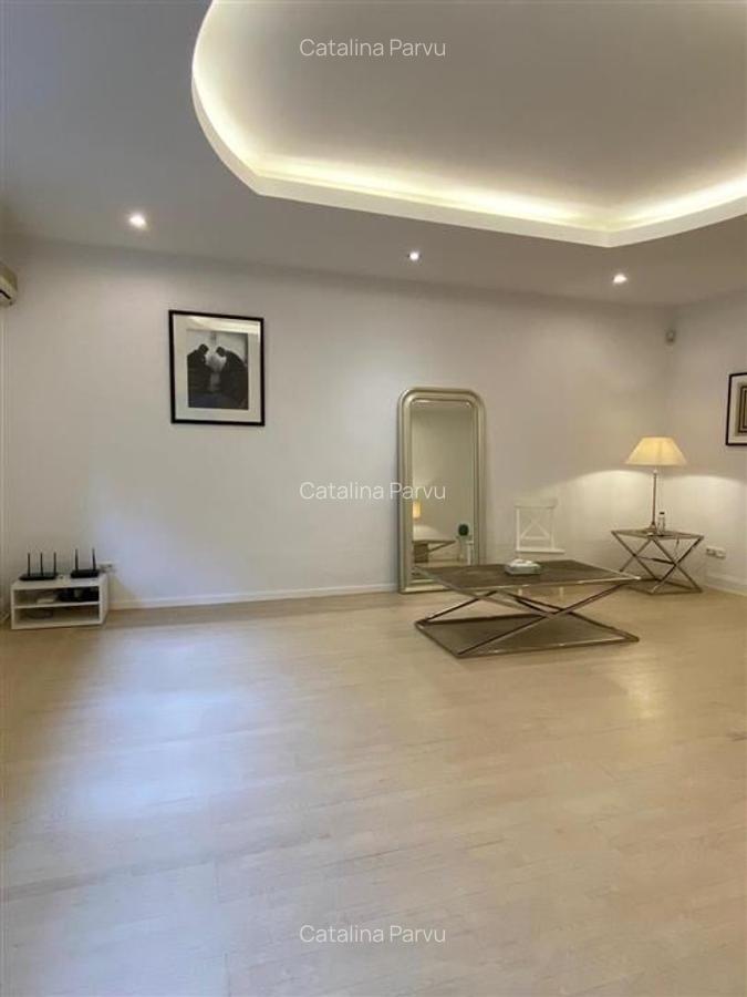 Apartament cu 5 camere decomandat în Dorobanți - 1